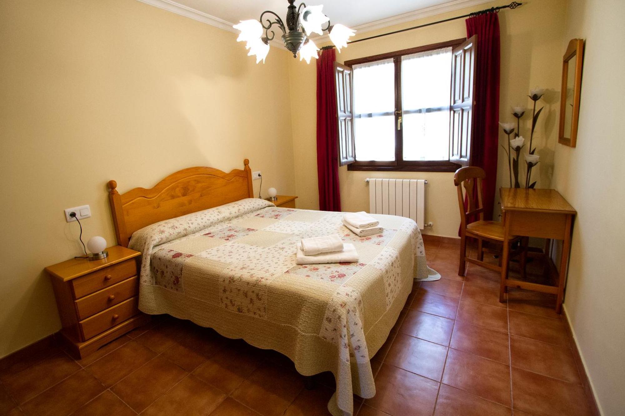Apartamentos Camin De Pelayo Las Rozas Zimmer foto